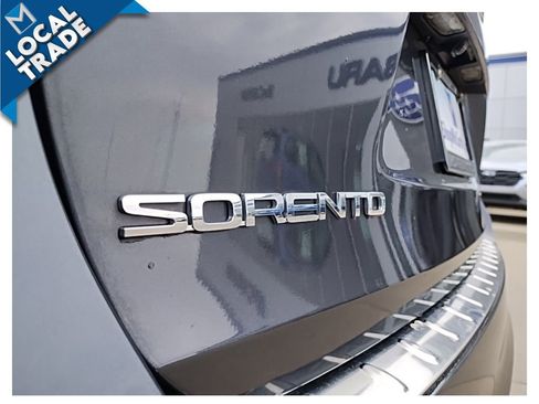 Used 2019 Kia Sorento SX image 11