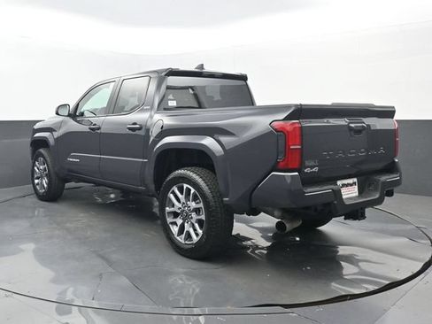 Used 2025 Toyota Tacoma SR5 AWD/4WD image 3