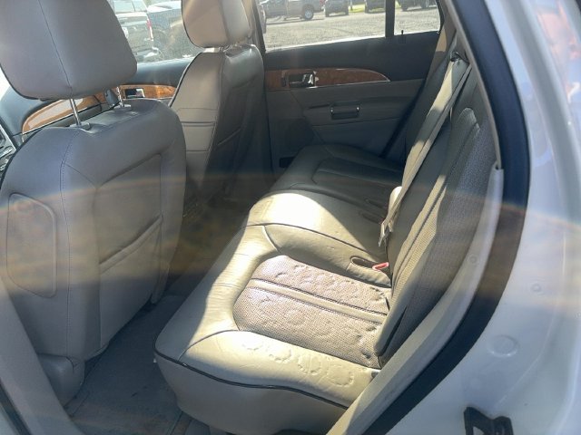 Used 2015 Lincoln MKX AWD w/ Equipment Group 101A image 9