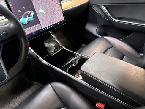 Used 2020 Tesla Model Y Long Range AWD/4WD image 20