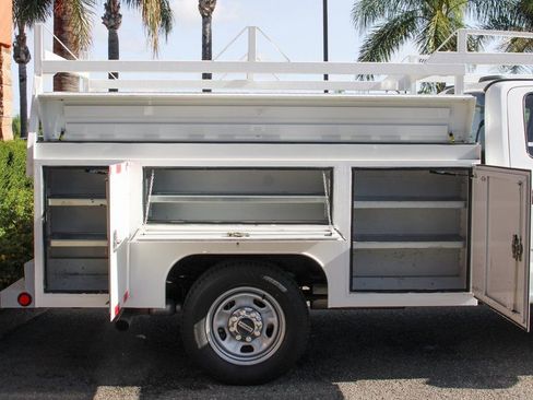 Used 2022 Ford F350 XL w/ Power Equipment Group image 11