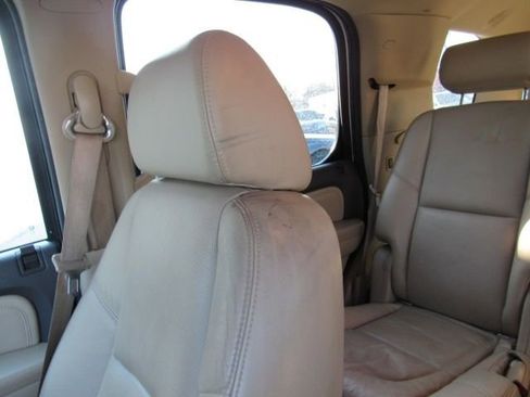 Used 2009 GMC Yukon Denali image 19