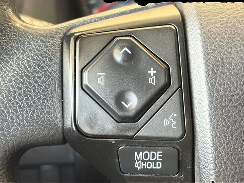 Used 2021 Toyota Tacoma SR RWD image 30