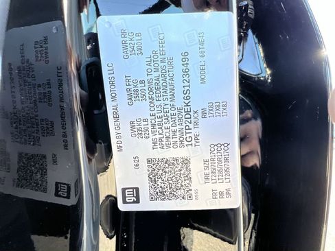 New 2025 GMC Canyon AT4 w/ AT4X Package image 35