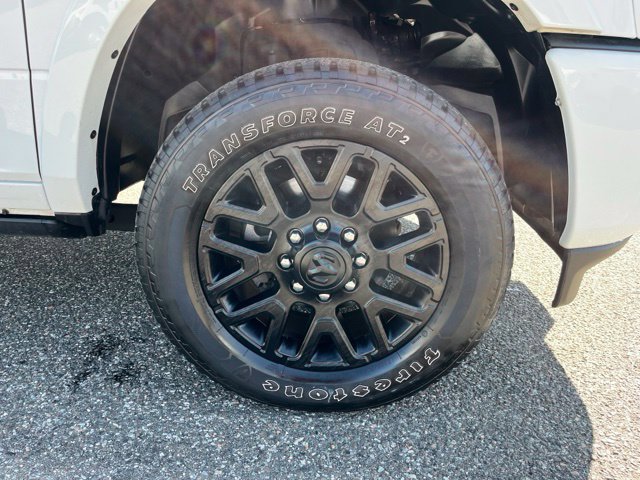 Used 2025 RAM 2500 Limited AWD/4WD image 9