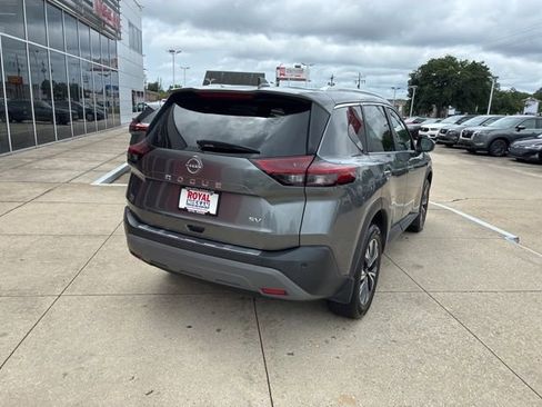 Used 2023 Nissan Rogue SV w/ SV Premium B Package FWD image 7
