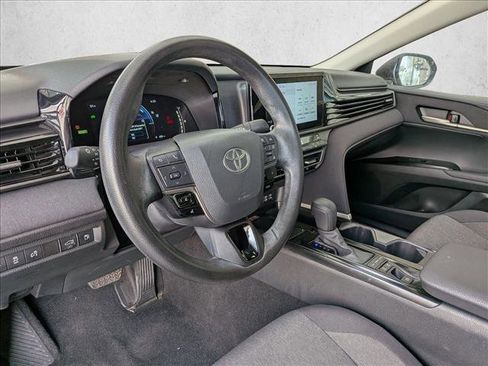 Used 2025 Toyota Camry LE FWD image 10