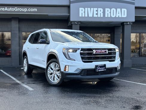 Used 2024 GMC Acadia Elevation image 2