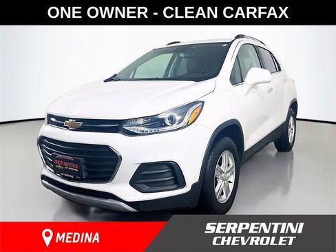 Used 2019 Chevrolet Trax LT w/ LT Convenience Package AWD/4WD image 1