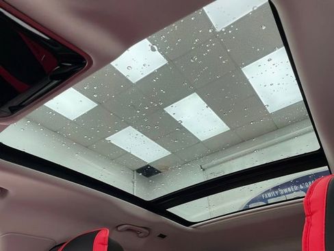 Used 2020 Land Rover Range Rover Velar S image 20