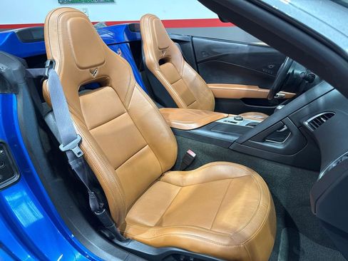 Used 2014 Chevrolet Corvette Stingray Convertible w/ 2LT Preferred Equipment Group image 23
