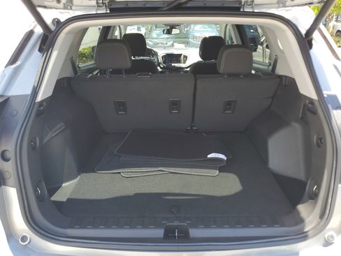 Used 2023 GMC Terrain SLE w/ Driver Convenience Package FWD image 10