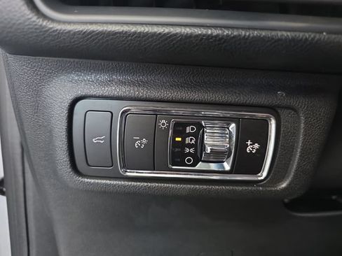 Used 2023 Lincoln Corsair AWD w/ Equipment Group 101A image 26