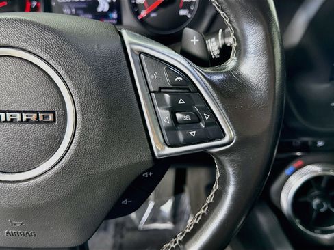 Used 2020 Chevrolet Camaro LT RWD image 15