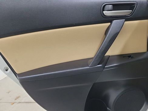 Used 2012 MAZDA MAZDA3 i Touring image 14