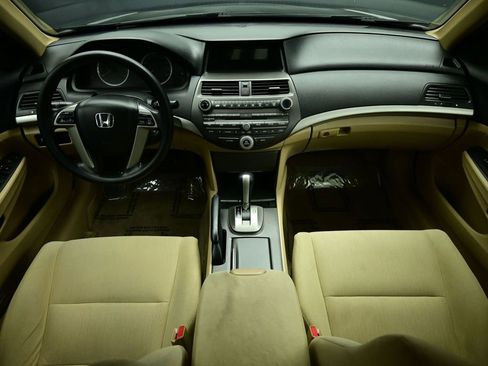 Used 2012 Honda Accord LX image 4