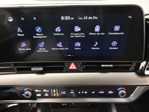 Used 2024 Kia Sportage EX image 21