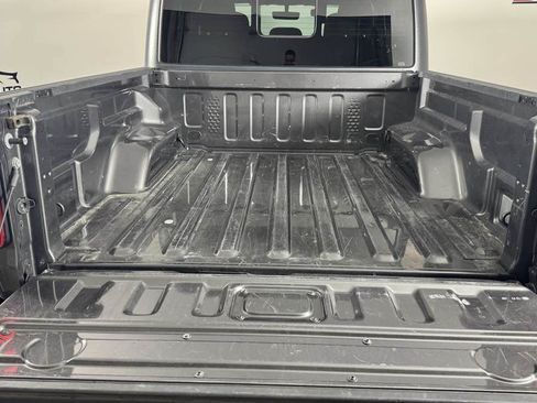 Used 2022 Jeep Gladiator Sport AWD/4WD image 31