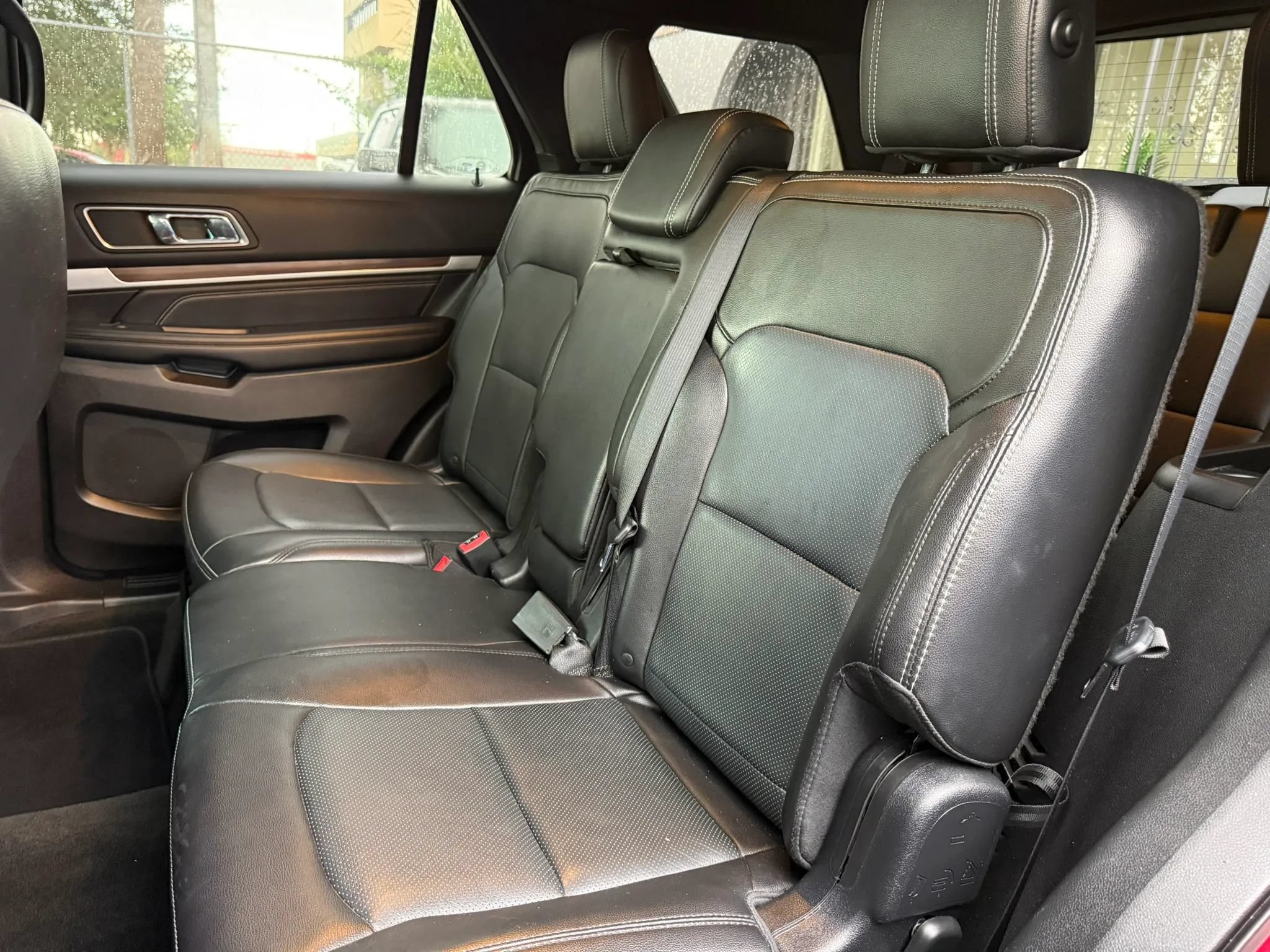 Used 2017 Ford Explorer Limited FWD image 15