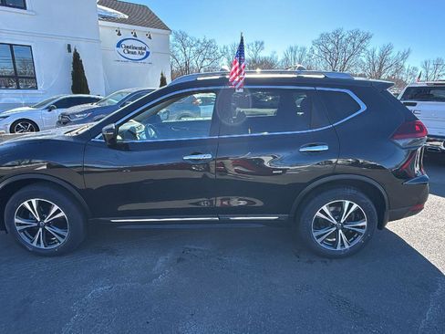 Used 2018 Nissan Rogue SL w/ Premium Package image 4