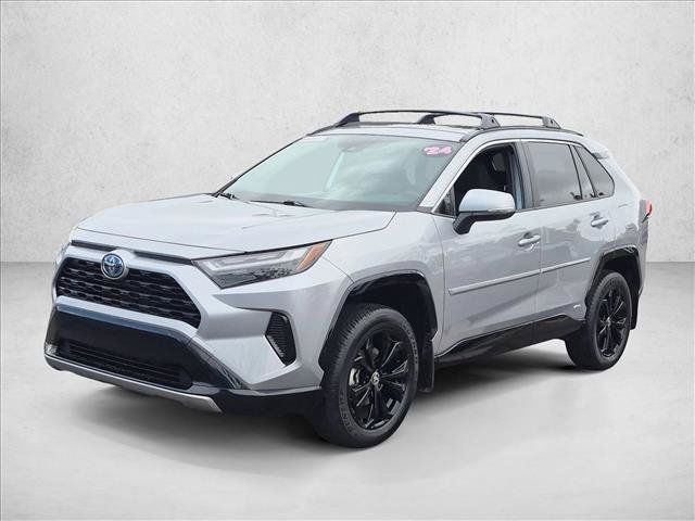 Used 2024 Toyota RAV4 SE w/ Convenience Package AWD/4WD image 4