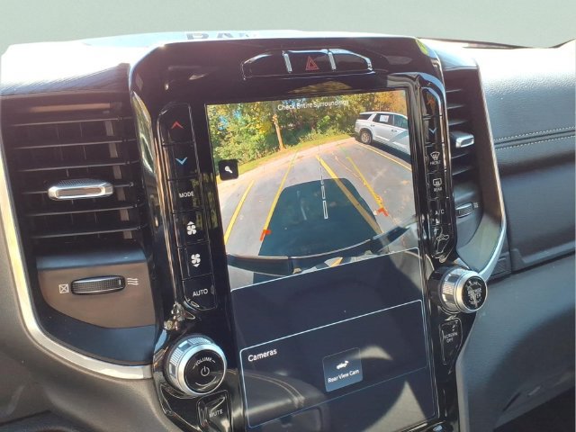 Used 2023 RAM 1500 Laramie AWD/4WD image 31