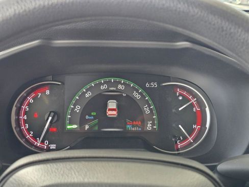 Used 2025 Toyota RAV4 LE image 73