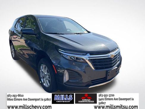 Used 2022 Chevrolet Equinox LT FWD image 2
