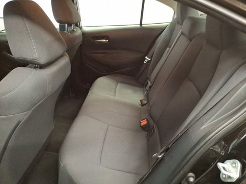 Used 2021 Toyota Corolla LE image 13