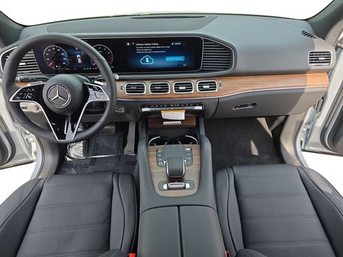 New 2026 Mercedes-Benz GLE 580 GLE 580 image 9