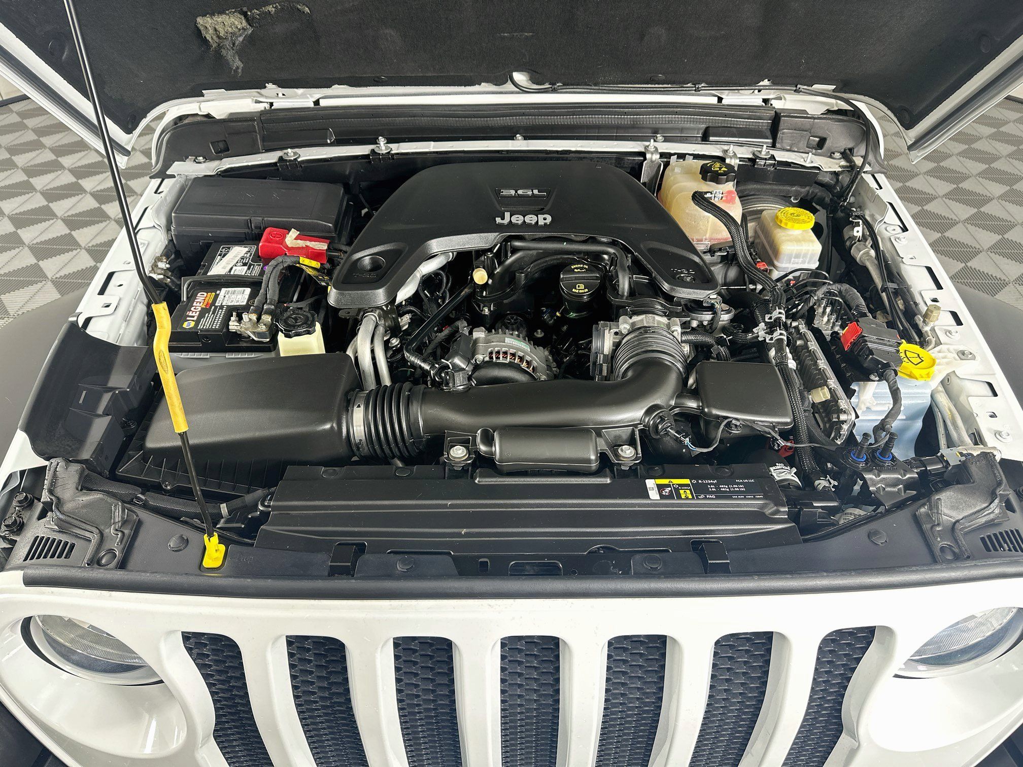 Used 2019 Jeep Wrangler Unlimited Sport S AWD/4WD image 32