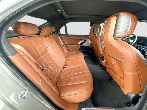 Certified 2024 BMW 740i w/ Executive Package image 29