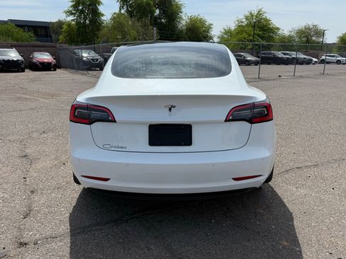 Used 2019 Tesla Model 3 Standard Range image 6