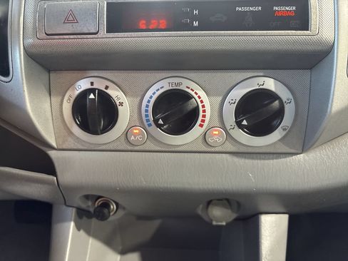 Used 2007 Toyota Tacoma PreRunner w/ TRD Sport Pkg #3 RWD image 17