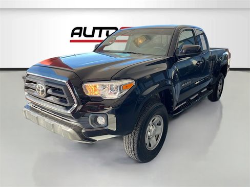 Used 2021 Toyota Tacoma SR5 image 3