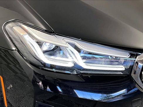 Used 2023 BMW 530e xDrive image 26