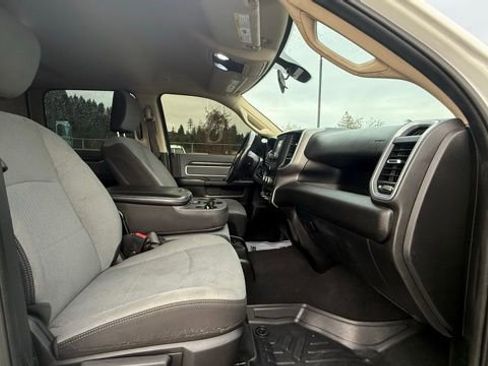 Used 2019 RAM 2500 Big Horn image 15