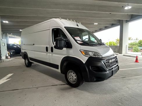 Used 2023 RAM ProMaster 2500 image 7