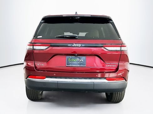 Used 2023 Jeep Grand Cherokee Limited w/ Luxury Tech Group II image 7