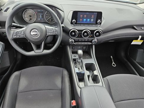New 2025 Nissan Sentra S image 5