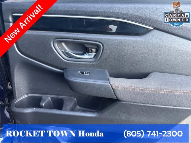 Used 2025 Honda Pilot Sport image 18