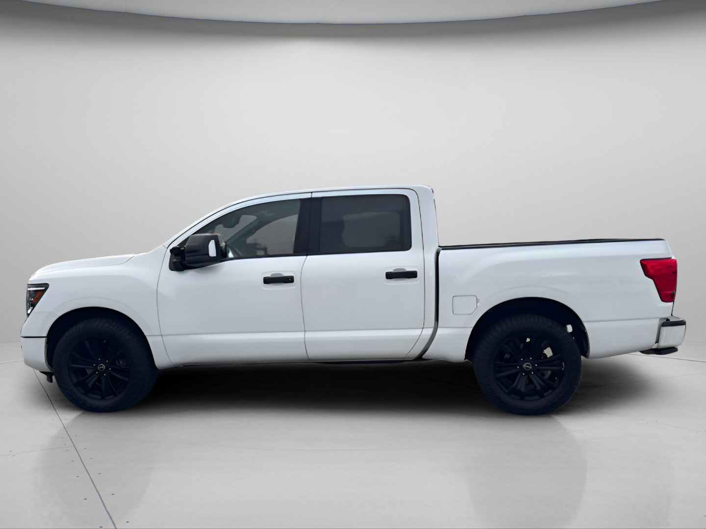 Used 2023 Nissan Titan SV w/ SV Convenience Package AWD/4WD image 12