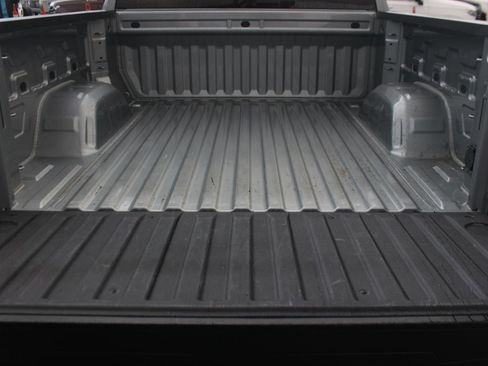 Used 2023 GMC Sierra 1500 SLT image 14