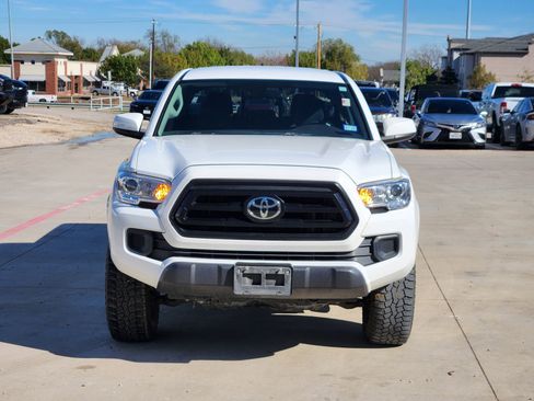 Used 2022 Toyota Tacoma SR image 6