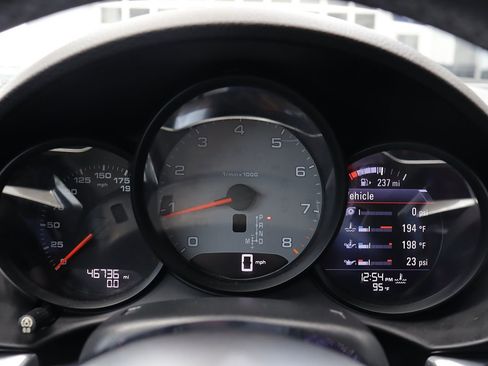 Used 2017 Porsche 718 Boxster S image 21