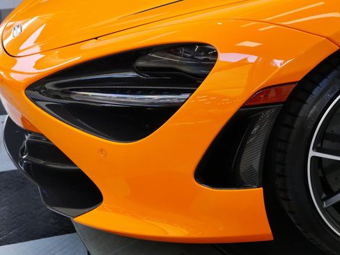 Used 2022 McLaren 720S Performance RWD image 44