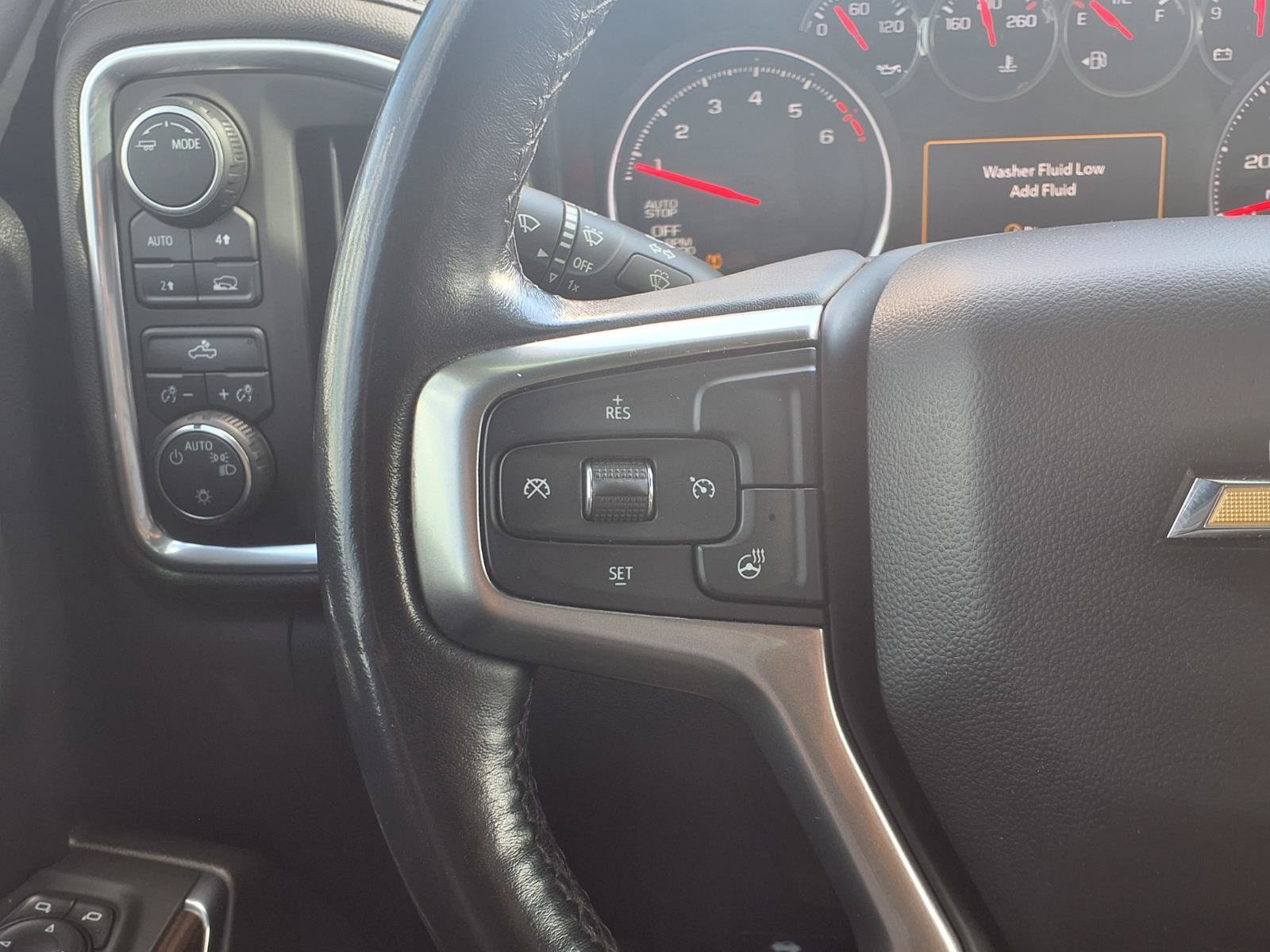 Used 2021 Chevrolet Silverado 1500 LT AWD/4WD image 15