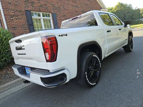 Used 2023 GMC Sierra 1500 Pro w/ Pro Value Package AWD/4WD image 5