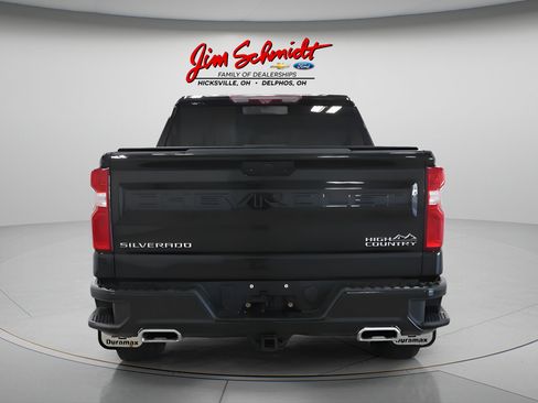 Used 2021 Chevrolet Silverado 1500 High Country w/ Technology Package AWD/4WD image 9