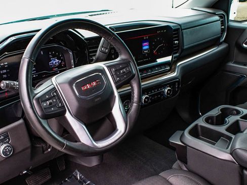 Used 2024 GMC Sierra 1500 Elevation image 15